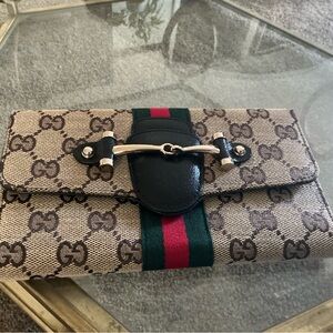 Gucci Beige and Black Clutch with Red and Green Stripe